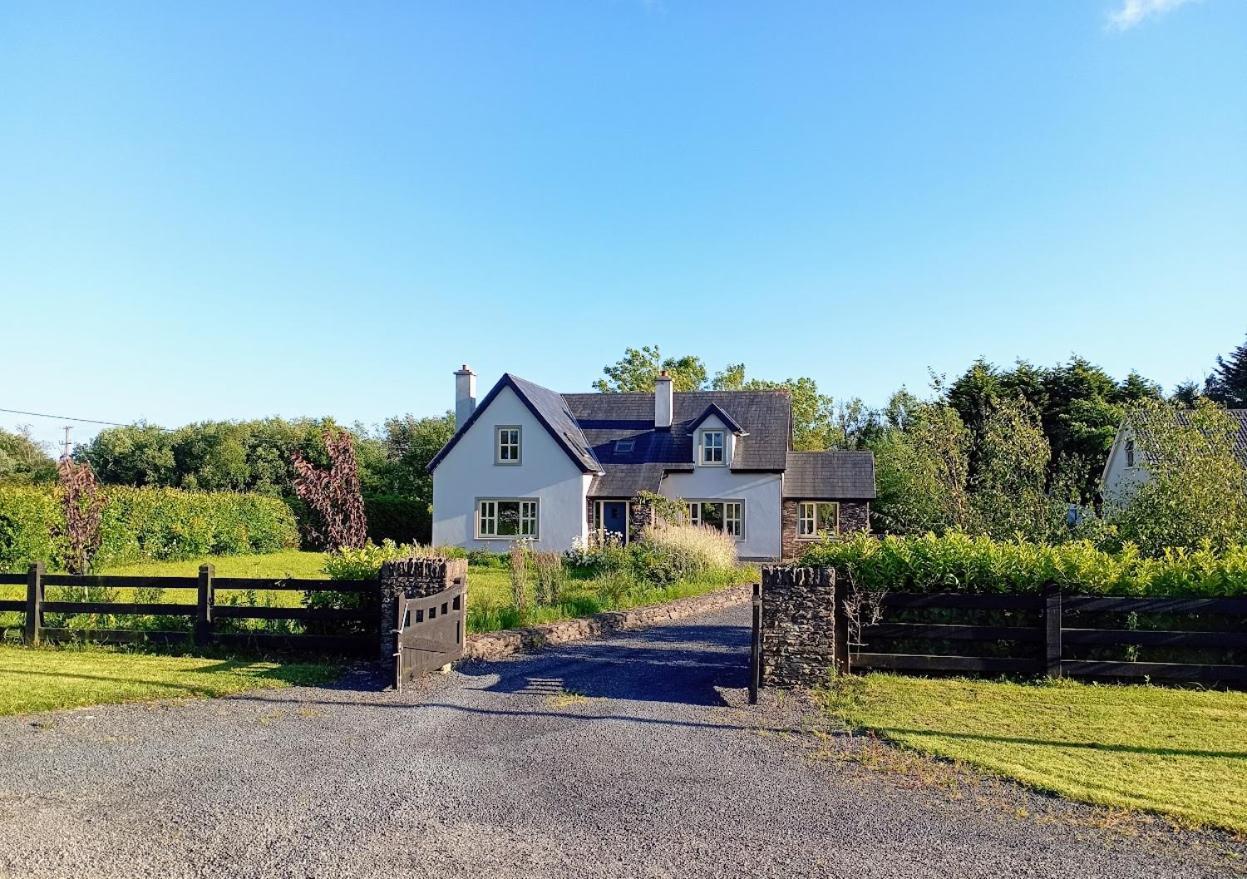 Conveniently Located House To Enjoy All Of Kerry Tralee Exterior foto