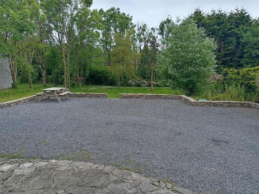 Conveniently Located House To Enjoy All Of Kerry Tralee Exterior foto